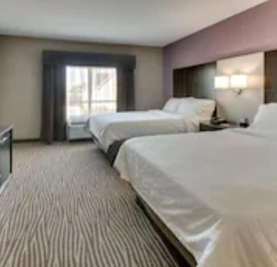 Holiday Inn Express & Suites Cheektowaga North East By Ihg Bagian luar foto