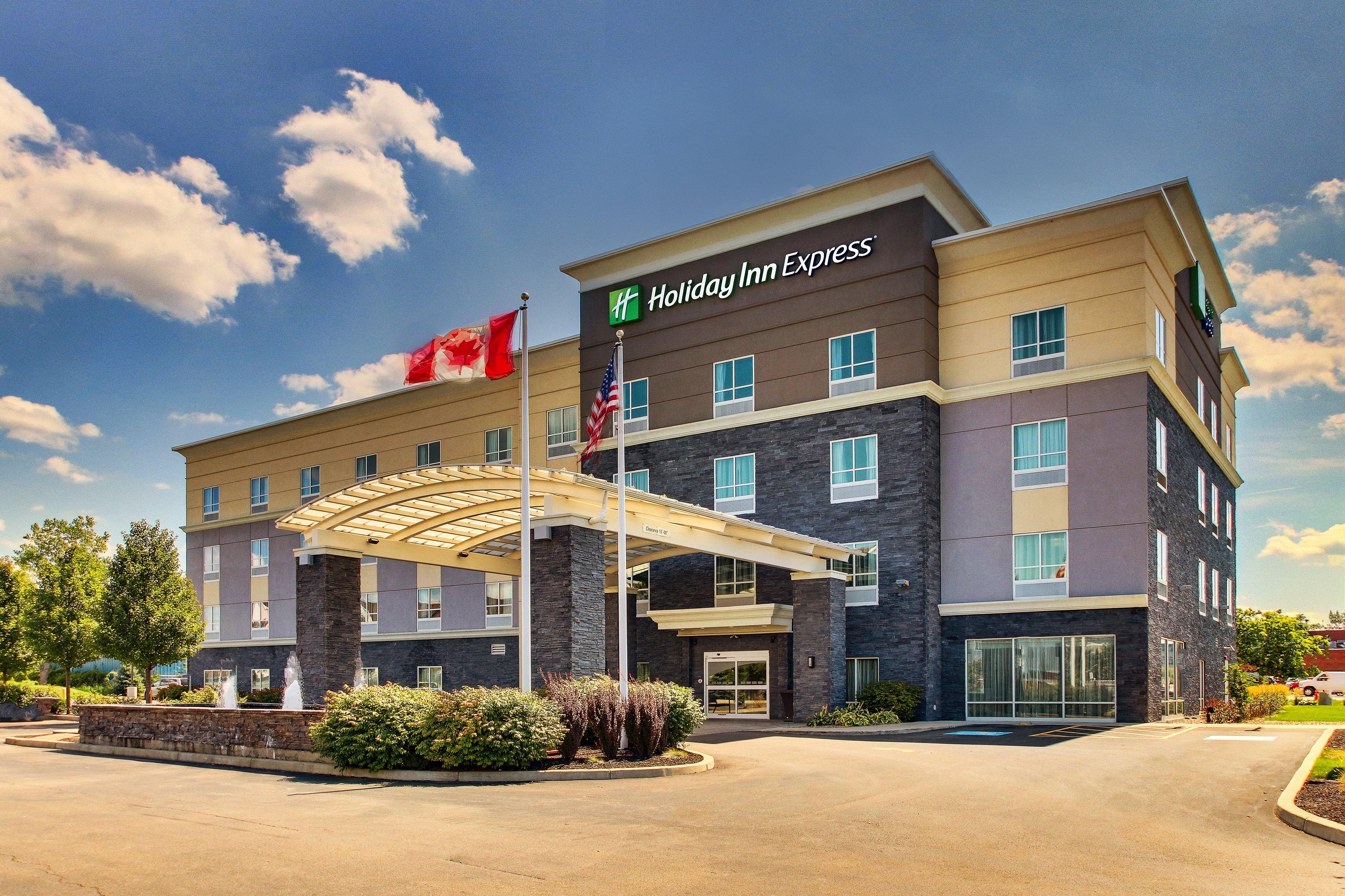 Holiday Inn Express & Suites Cheektowaga North East By Ihg Bagian luar foto